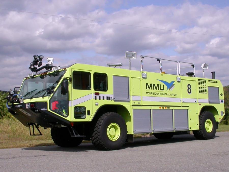  Oshkosh Striker 1500 ARFF 2010 года  (фото 2 из 12)